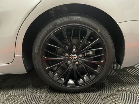 Used 2022 Toyota Camry SE image 12