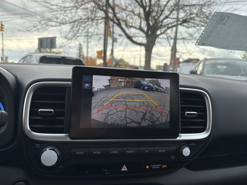 New 2026 Hyundai Venue SEL image 24