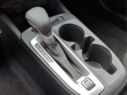 Used 2024 Chevrolet Trax LS w/ LS Convenience Package image 10