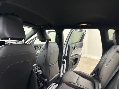 New 2026 Jeep Compass Limited AWD/4WD image 25