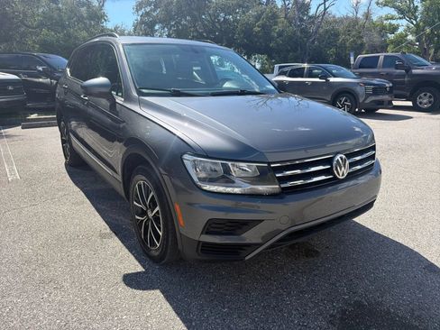 Used 2021 Volkswagen Tiguan SEL FWD image 5