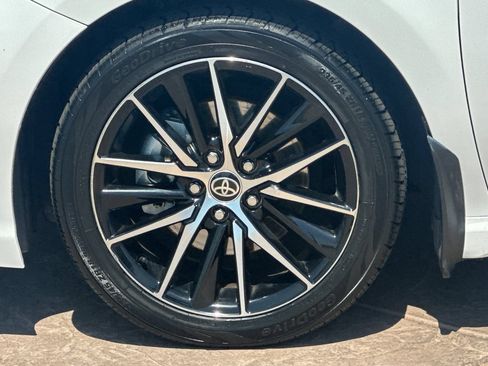 Certified 2024 Toyota Camry SE FWD image 31