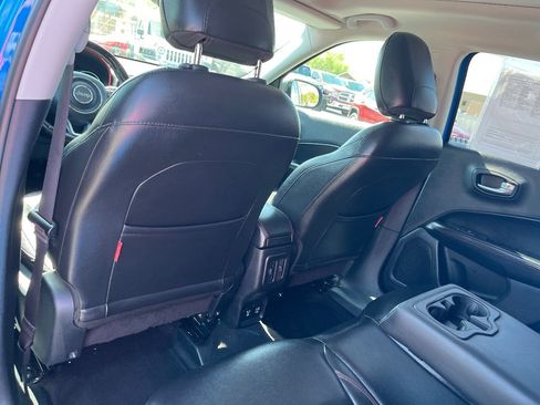 Used 2018 Jeep Compass Trailhawk w/ Leather Interior Group AWD/4WD image 29