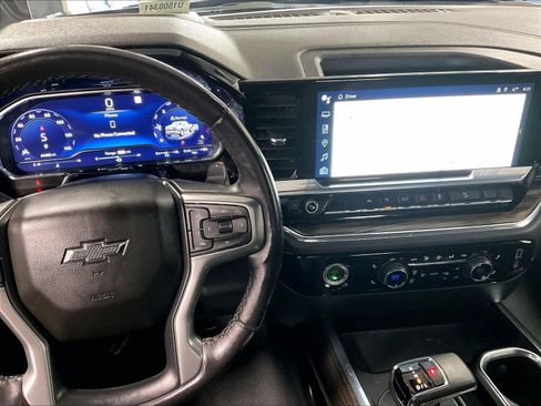 Used 2023 Chevrolet Silverado 1500 RST w/ Z71 Off-Road Package AWD/4WD image 18