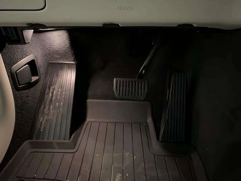 Used 2023 Volvo XC90 T8 Plus w/ Protection Package Premier image 77