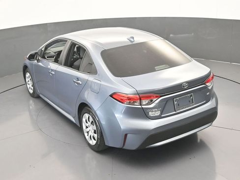 Used 2022 Toyota Corolla LE image 46