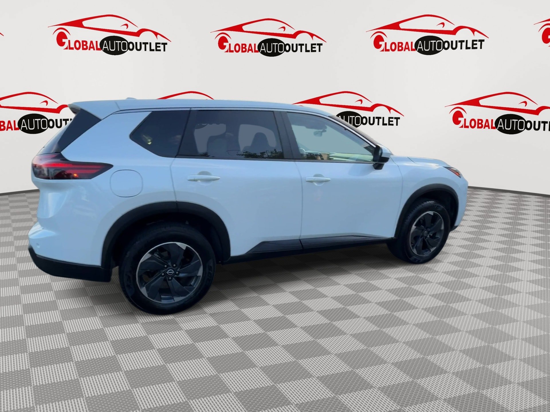 Used 2025 Nissan Rogue SV AWD/4WD image 8