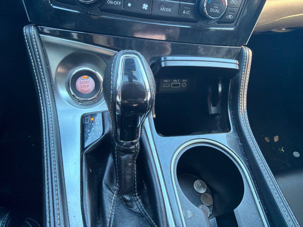 Used 2021 Nissan Maxima 3.5 SV w/ Floor Mat Group FWD image 9
