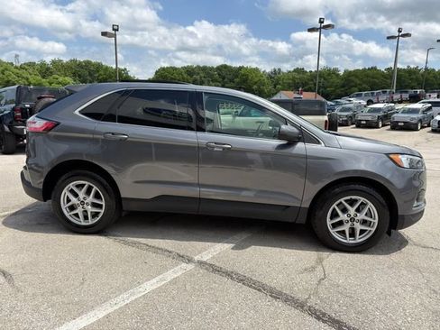 Used 2024 Ford Edge SEL w/ Convenience Package AWD/4WD image 8