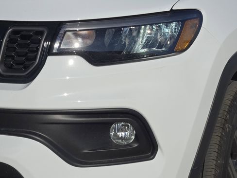 New 2026 Jeep Compass Latitude image 6