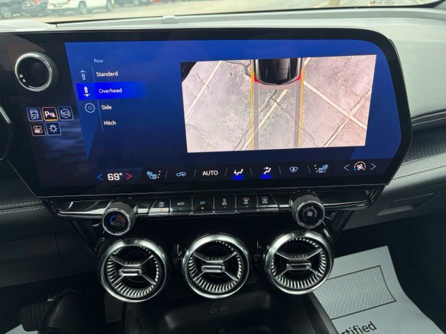 Used 2024 Chevrolet Blazer EV LT AWD/4WD image 26