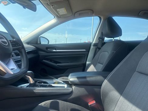Used 2023 Nissan Altima 2.5 SV image 30