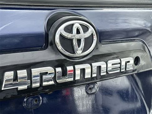 Used 2019 Toyota 4Runner TRD Off-Road Premium image 18