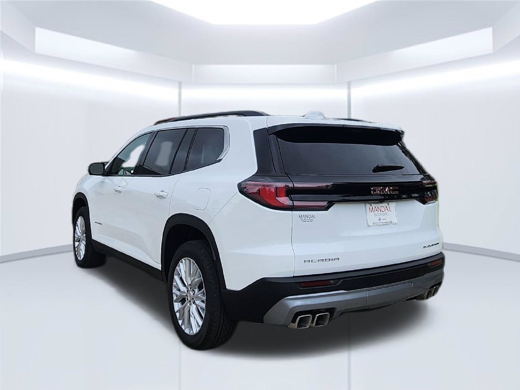 Used 2026 GMC Acadia Elevation w/ Elevation Premium Package FWD image 7