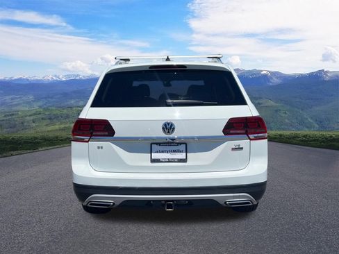 Used 2019 Volkswagen Atlas SE w/ Panoramic Sunroof Package AWD/4WD image 4