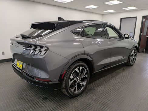 Used 2021 Ford Mustang Mach-E Premium image 4