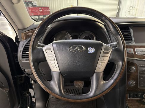 Used 2017 INFINITI QX80 2WD w/ Driver Assistance Package image 17