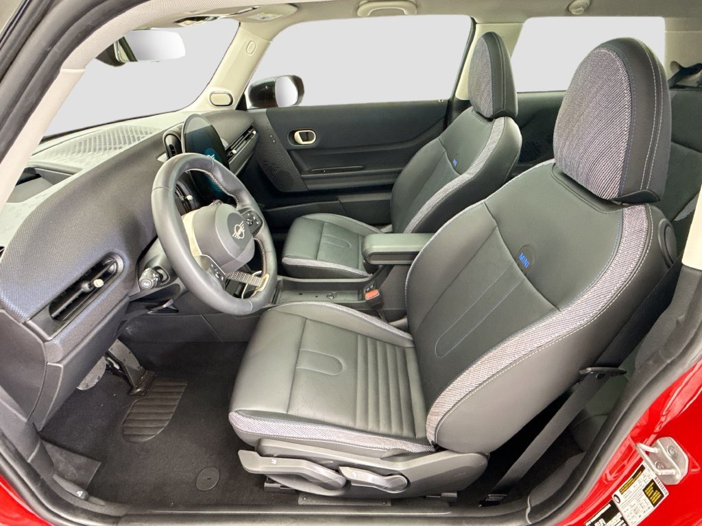 Used 2025 MINI Cooper S FWD image 17