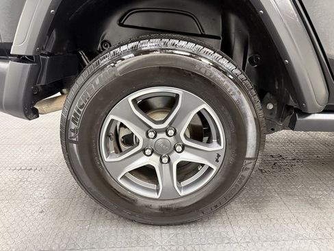 Used 2022 Jeep Wrangler Unlimited Sport image 12