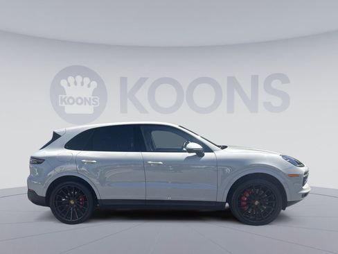 Used 2022 Porsche Cayenne Platinum Edition AWD/4WD image 8