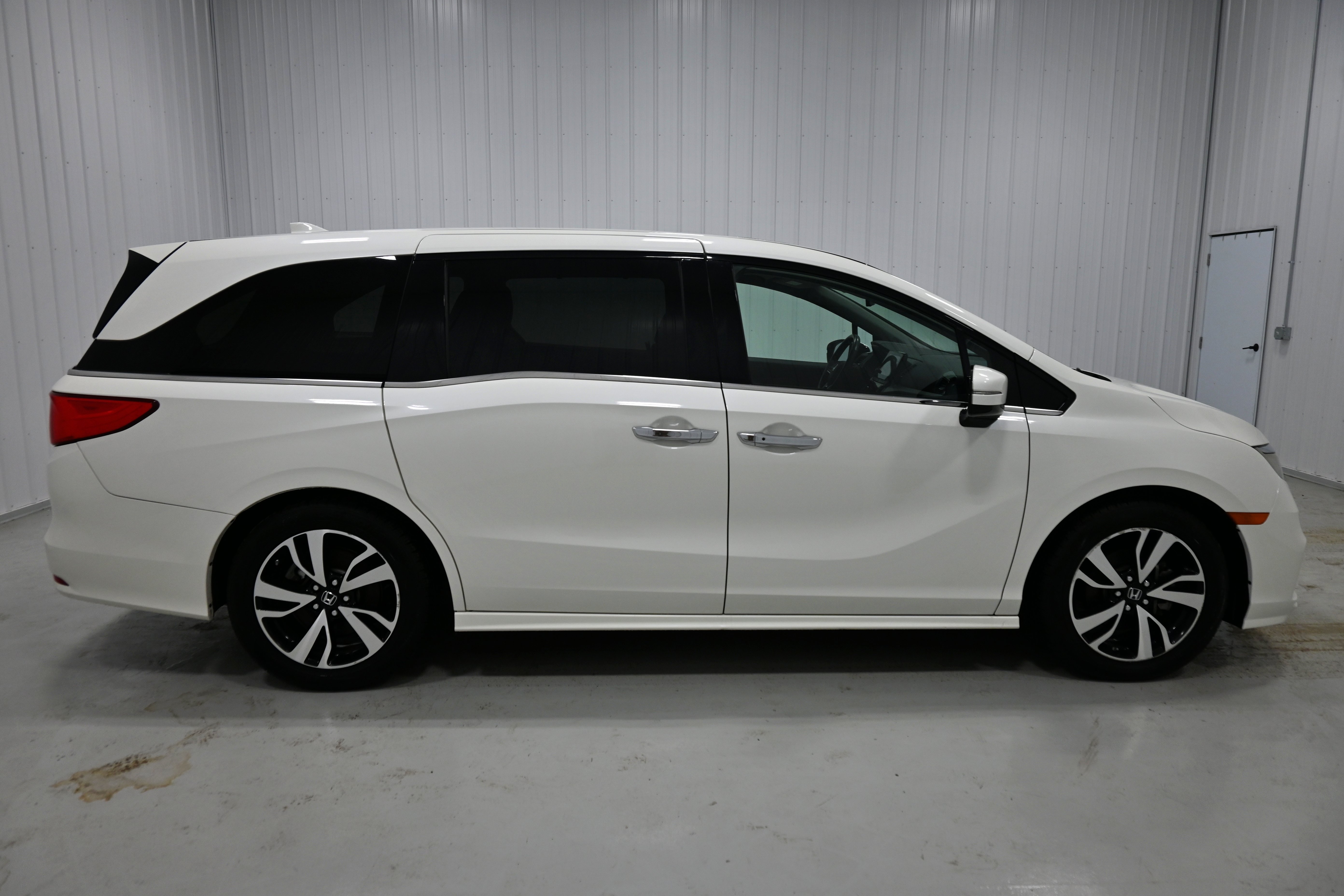 Used 2019 Honda Odyssey Elite image 37