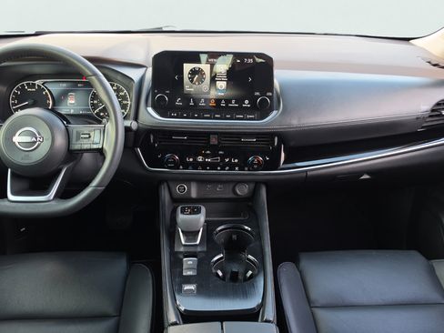 Used 2023 Nissan Rogue SL w/ SL Premium Package FWD image 10