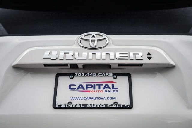 Used 2021 Toyota 4Runner SR5 Premium w/ Moonroof Package AWD/4WD image 19