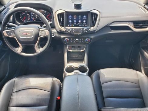 Used 2024 GMC Terrain Denali w/ Denali Premium Package AWD/4WD image 11