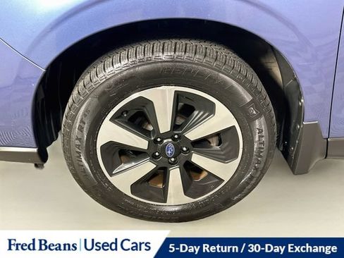 Used 2018 Subaru Forester 2.5i Premium AWD/4WD image 36