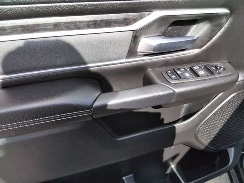 Used 2022 RAM 1500 Big Horn AWD/4WD image 30