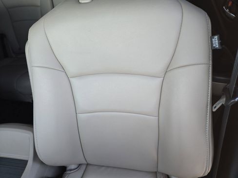 Certified 2018 Honda Pilot Touring image 20