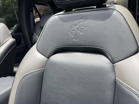 Certified 2025 Ford Bronco Outer Banks AWD/4WD image 18