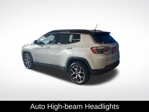 Used 2025 Jeep Compass Limited AWD/4WD image 19