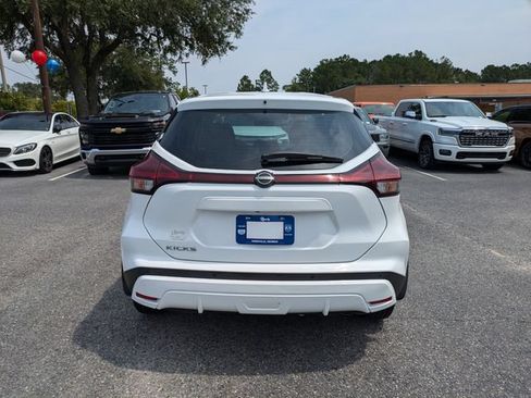 Used 2024 Nissan Kicks S FWD image 6