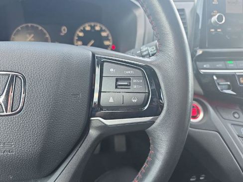 Used 2025 Honda Odyssey Sport-L image 27