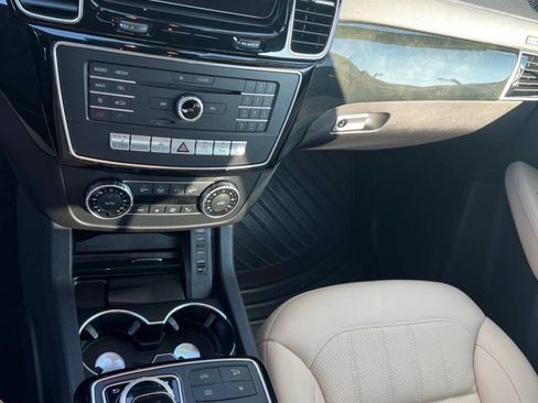 Used 2018 Mercedes-Benz GLS 450 4MATIC image 54