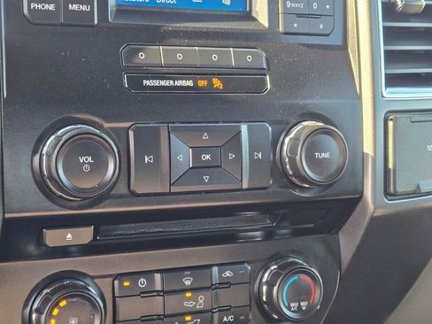 Used 2016 Ford F150 XLT image 26