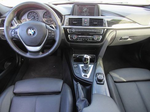 Used 2018 BMW 330e w/ Convenience Package image 8