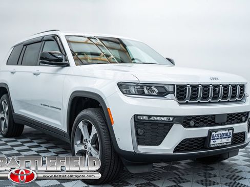 Used 2026 Jeep Grand Cherokee L Limited w/ Luxury Tech Group II AWD/4WD image 1