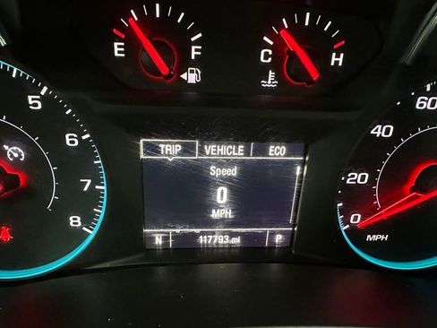 Used 2018 Chevrolet Equinox LS image 10