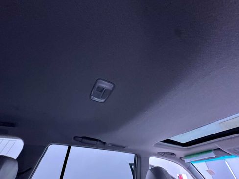 Used 2013 Toyota Highlander SE image 38