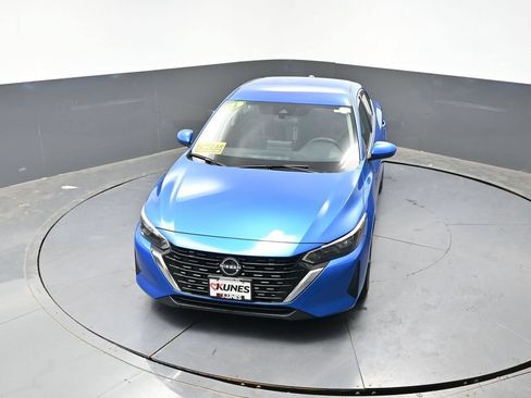 Used 2024 Nissan Sentra SV FWD image 43