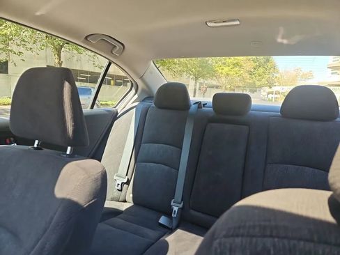 Used 2013 Honda Accord EX image 16