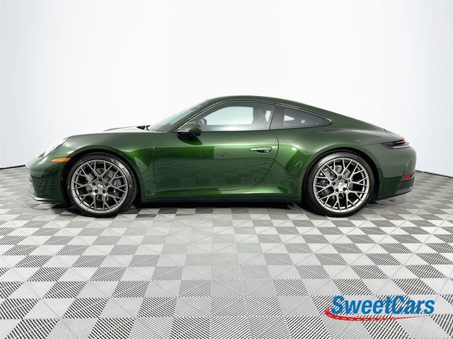Used 2026 Porsche 911 Carrera RWD image 4