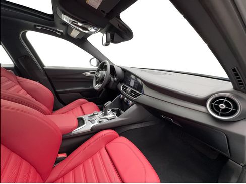 New 2026 Alfa Romeo Giulia RWD image 30