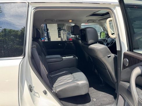 Used 2022 Nissan Armada Platinum w/ Captain's Chairs Package AWD/4WD image 12