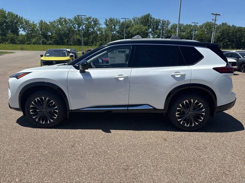 New 2026 Nissan Rogue Platinum w/ Platinum Premium Package AWD/4WD image 4