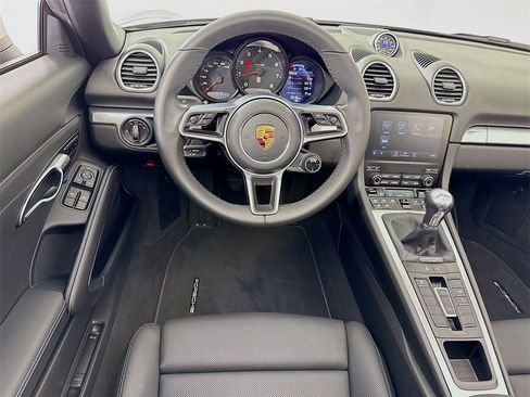 Used 2024 Porsche 718 Boxster Style Edition image 25