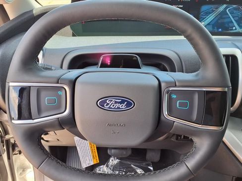 New 2026 Ford Expedition Active RWD image 16