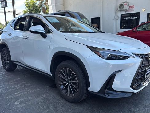 Used 2024 Lexus NX 250 FWD image 1